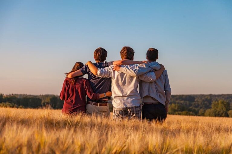 El encanto de descubrir nuevos destinos en grupo