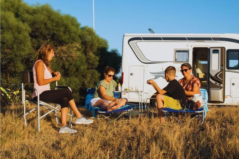 Conectar con la naturaleza es fácil viajando en autocaravana equipada