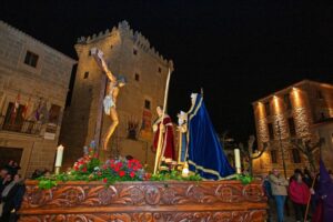 Semana Santa en Ávila tradición patrimonio y opciones de alojamiento